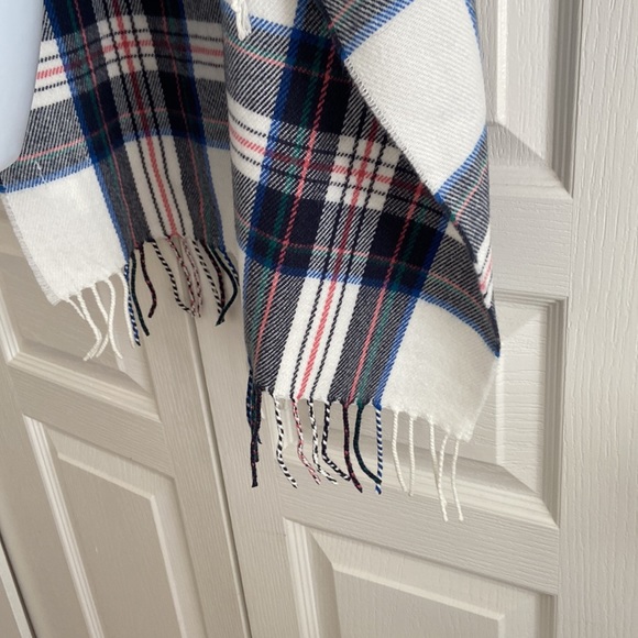 JCrew large rectangular plaid scarf - Picture 5 of 6